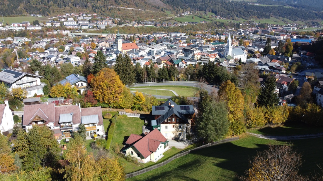 Stadt Schladming mit Ferienhaus Ennsburg